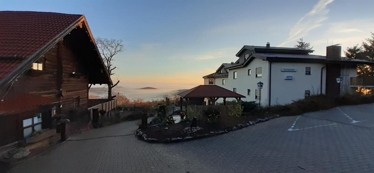 Dannenfels Kastanienhof Apartment Hotel מראה חיצוני תמונה